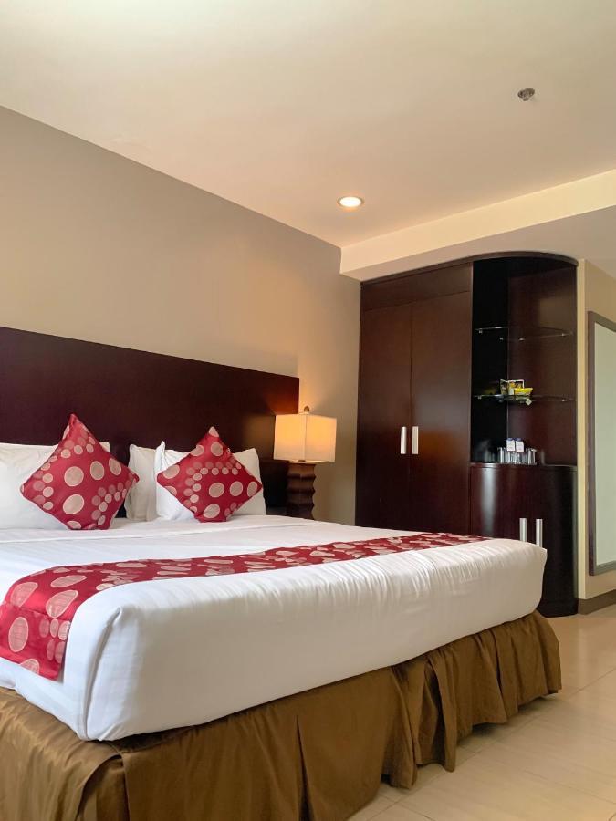 Alpa City Suites Hotel Cebu Stadt Exterior foto