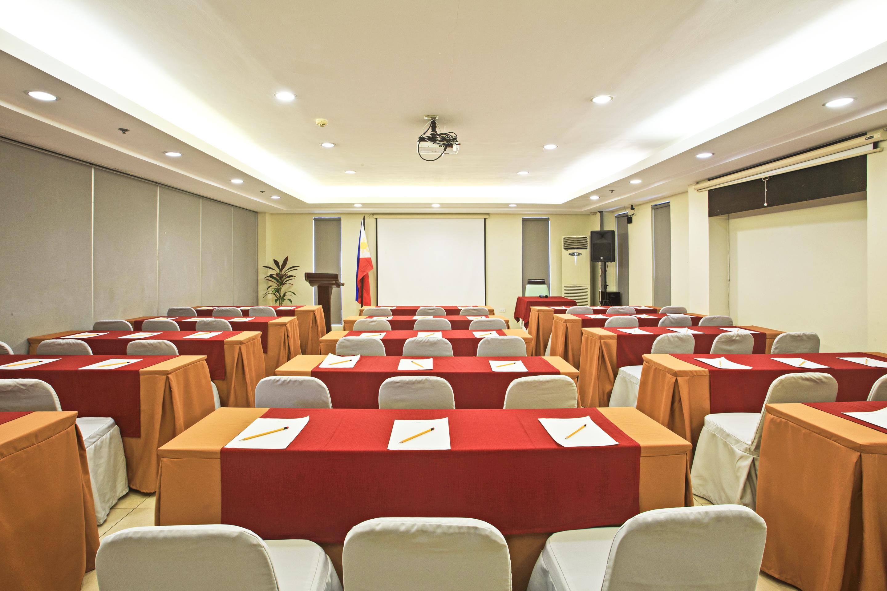 Alpa City Suites Hotel Cebu Stadt Exterior foto